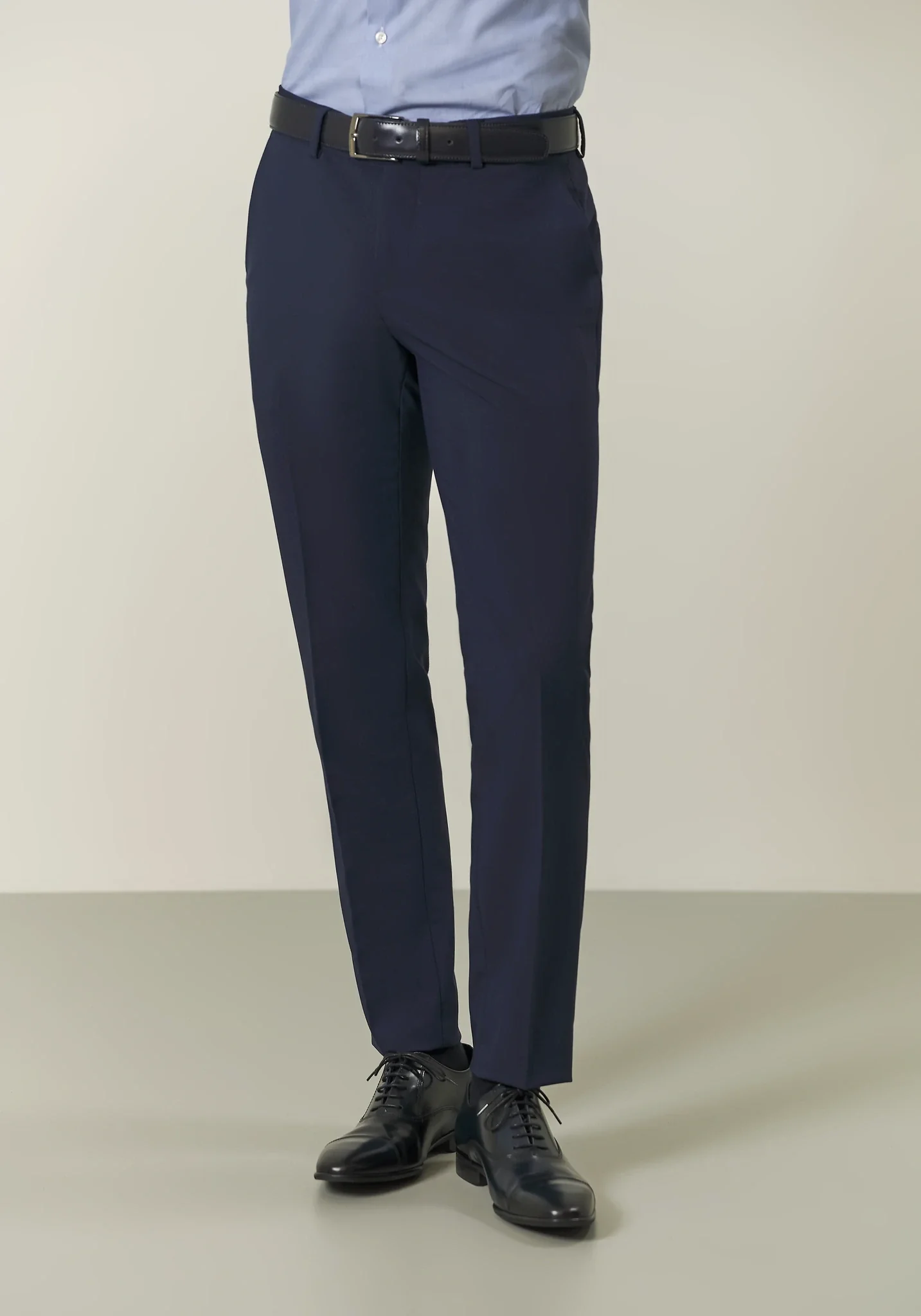 Abito blu doppiopetto revers a lancia tessuto stretch custom fit - Image 6