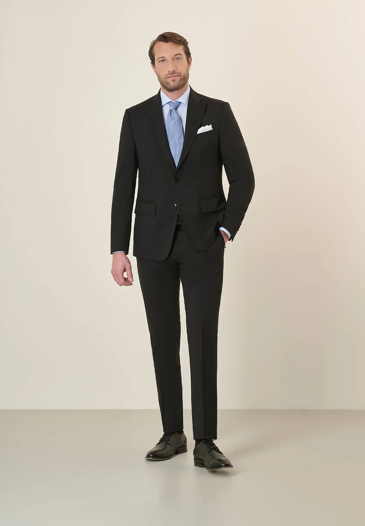 Abito nero tela lana vergine stretch custom fit - Image 4