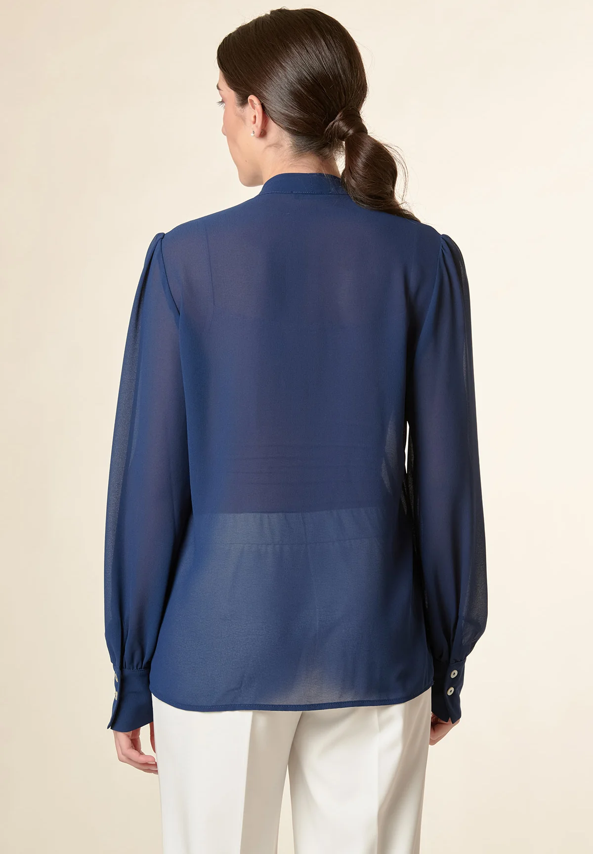 Camicia blu crepe fiocco polsi alti - Image 3