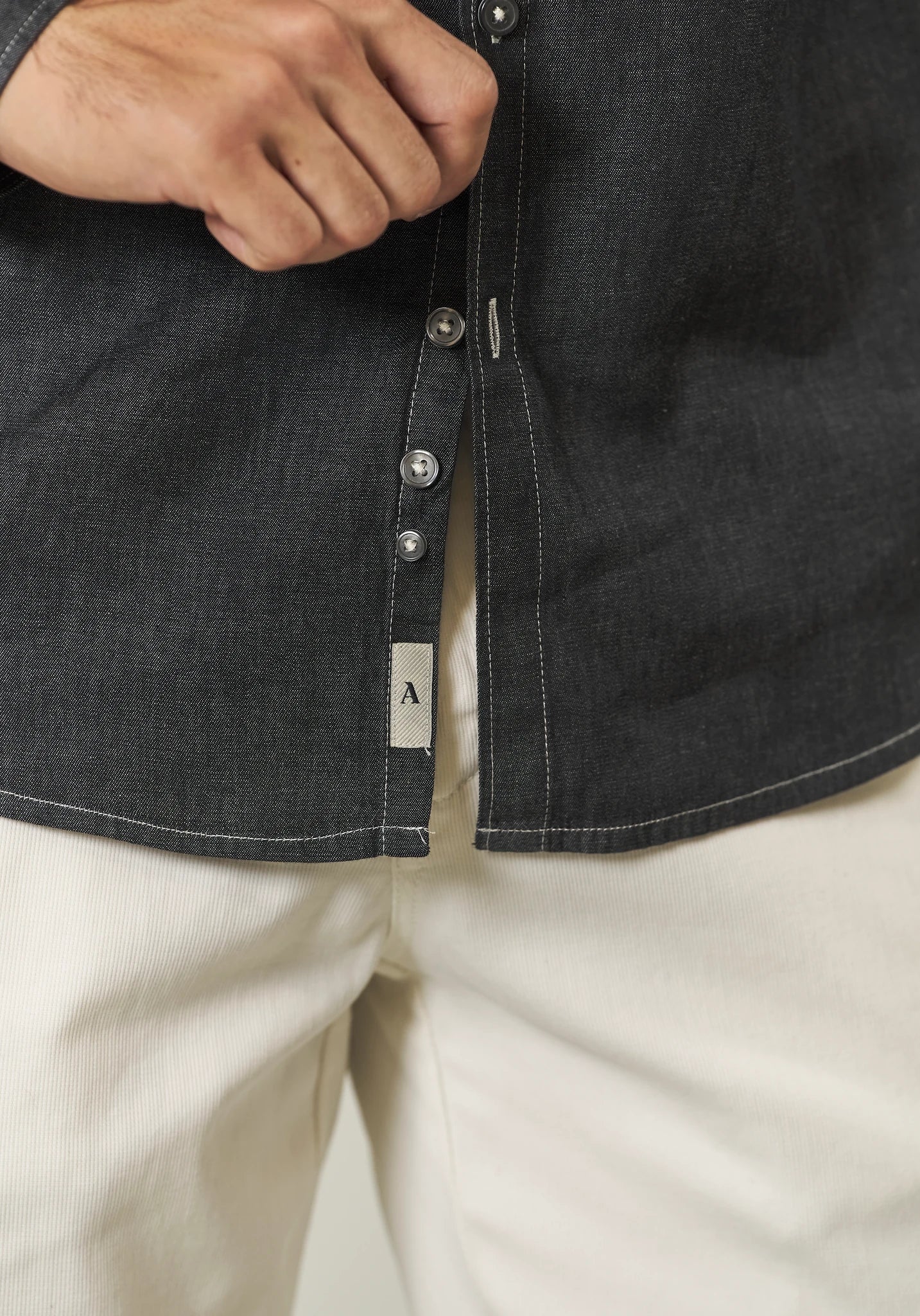 Camicia denim nera slim fit - Image 3