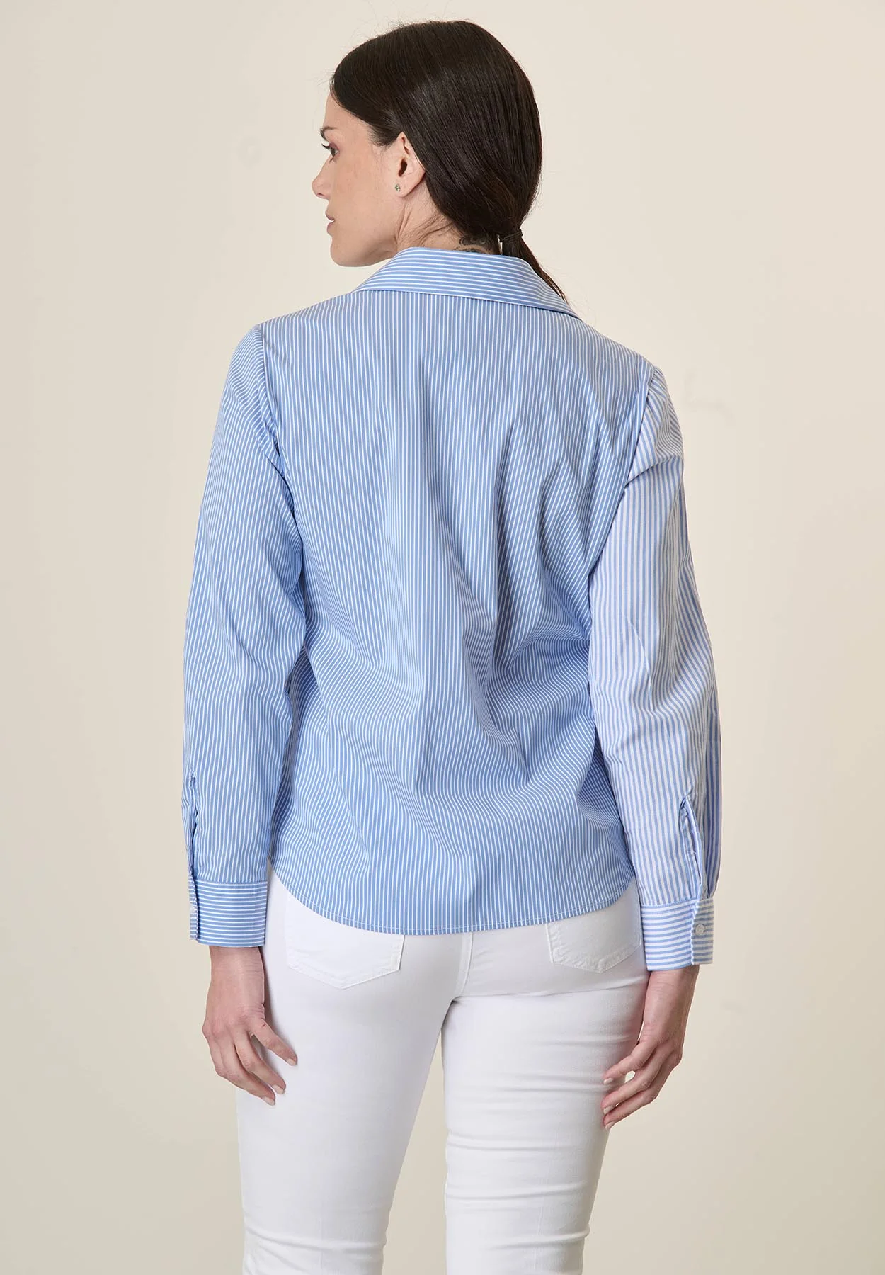 Camicia azzurra bianca rigata con strass - Image 3