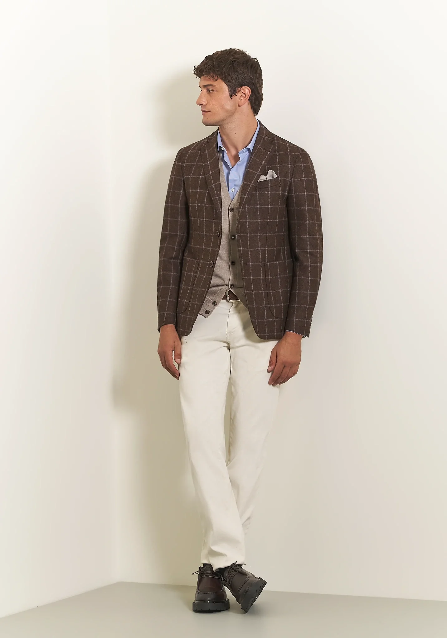 Gilet con bottoni beige lana merinos Lana Gatto - Image 3