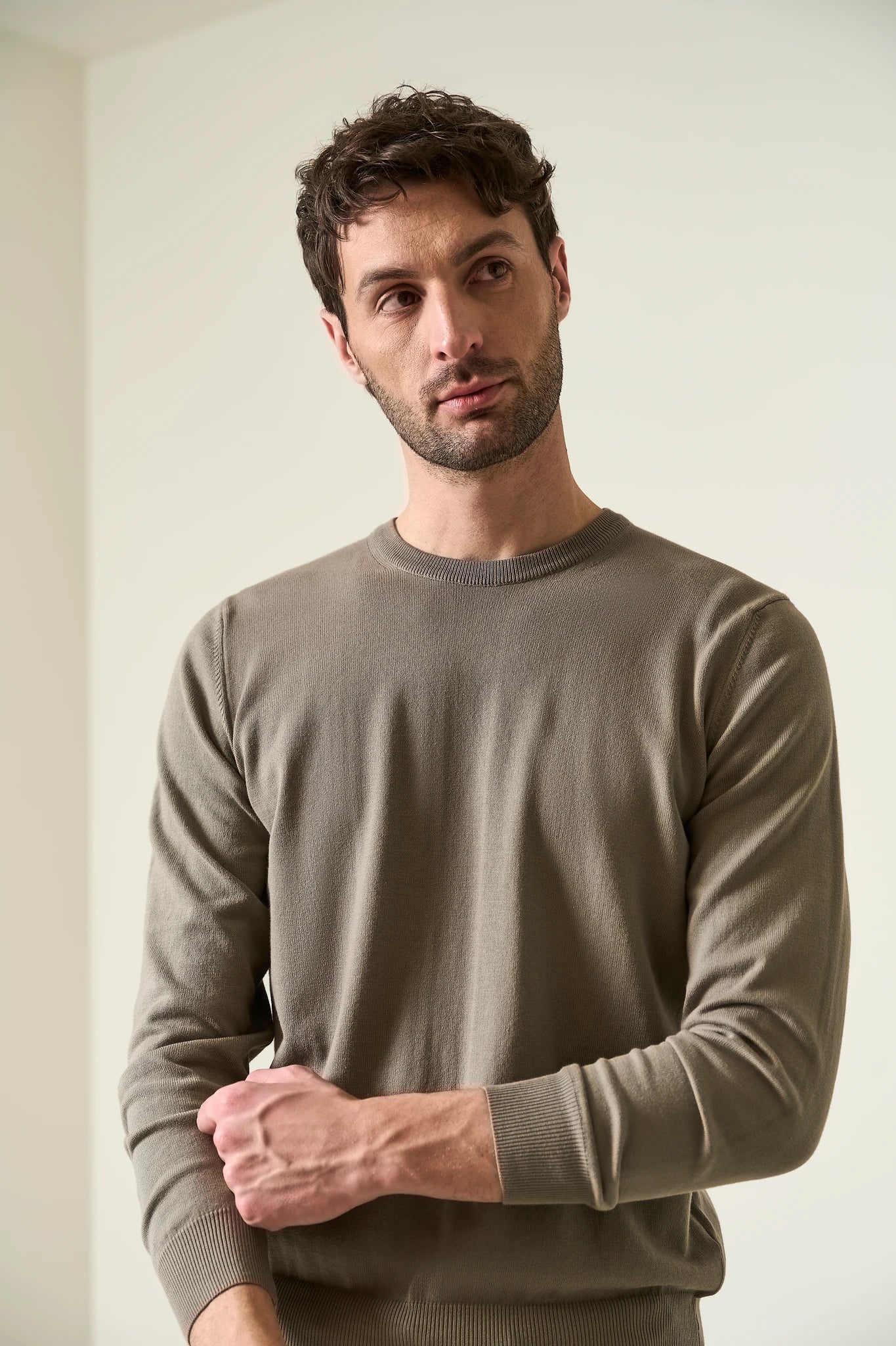 Maglia girocollo cotone fango