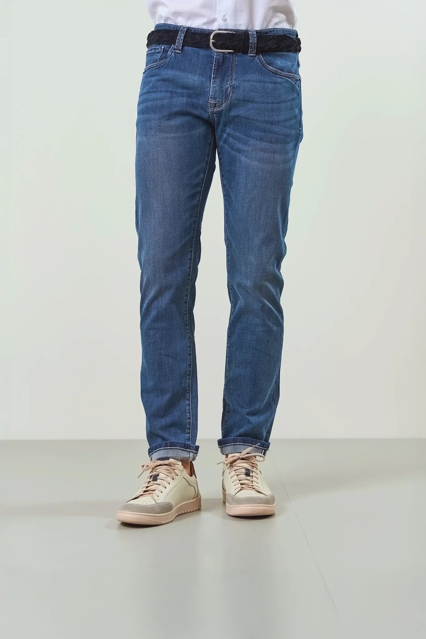 Jeans lavaggio medio 5 tasche denim stretch custom fit