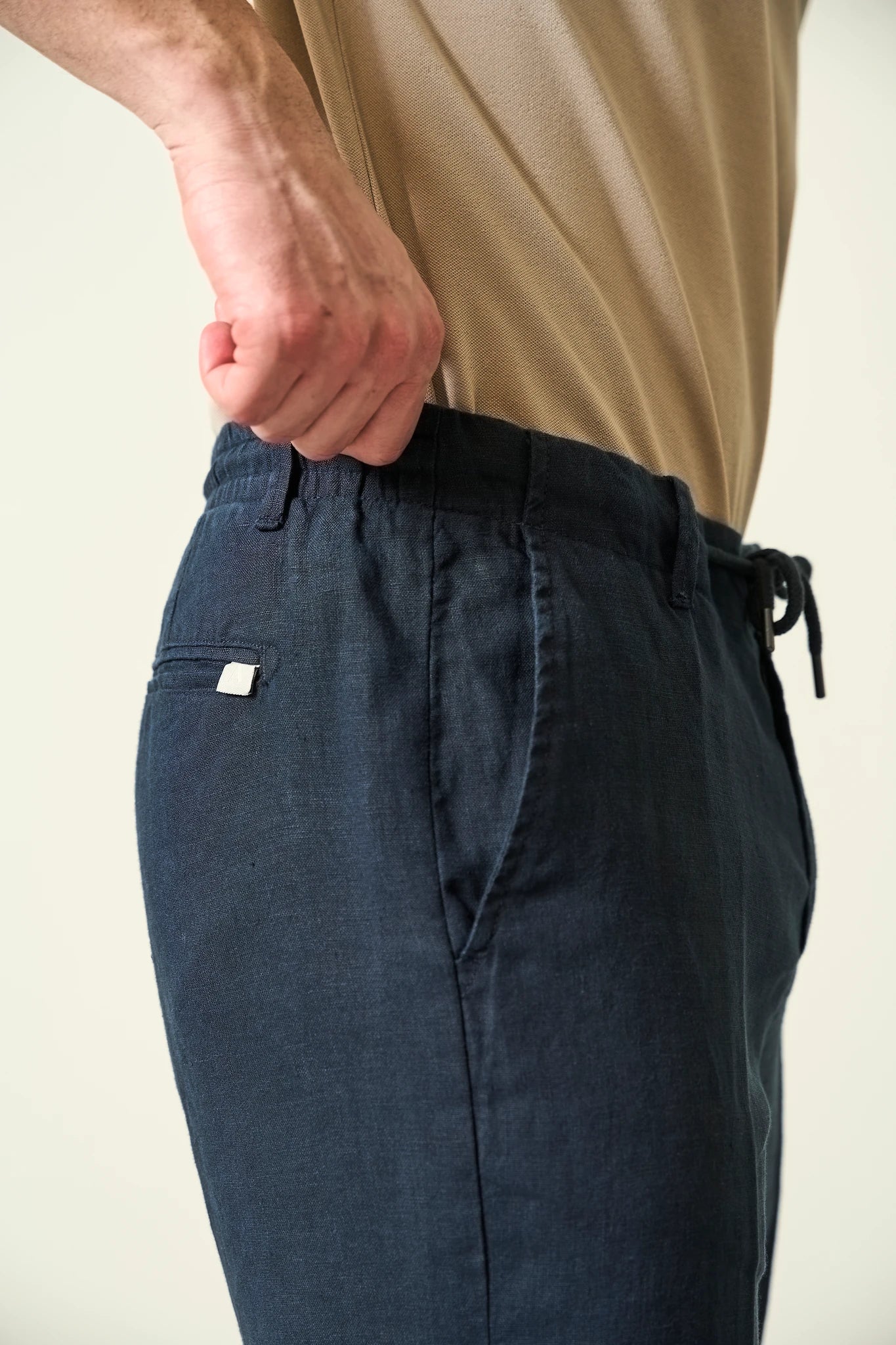 Pantalone blu lino con coulisse - Image 2