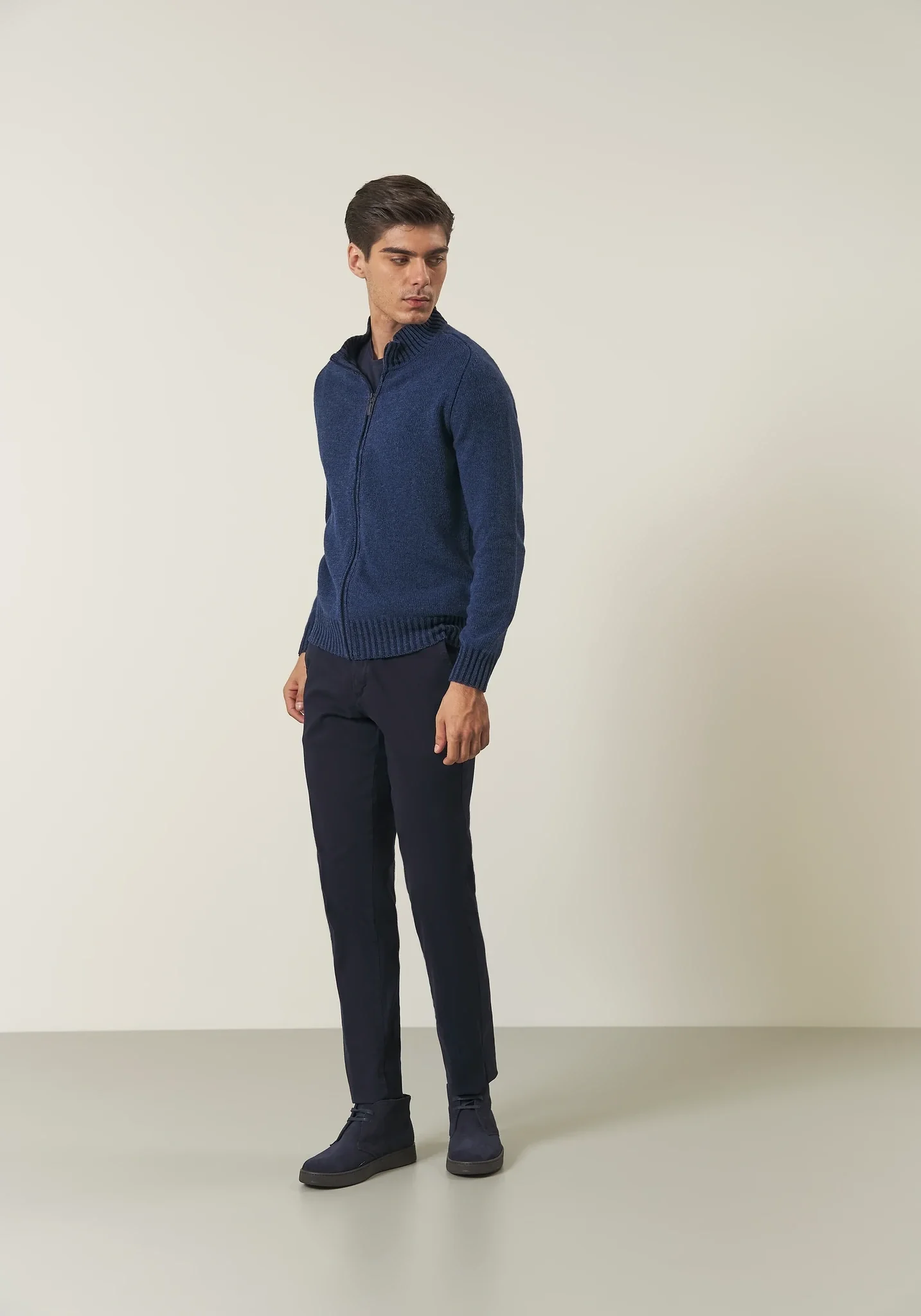 Pantalone blu microstruttura cotone stretch regular fit - Image 3