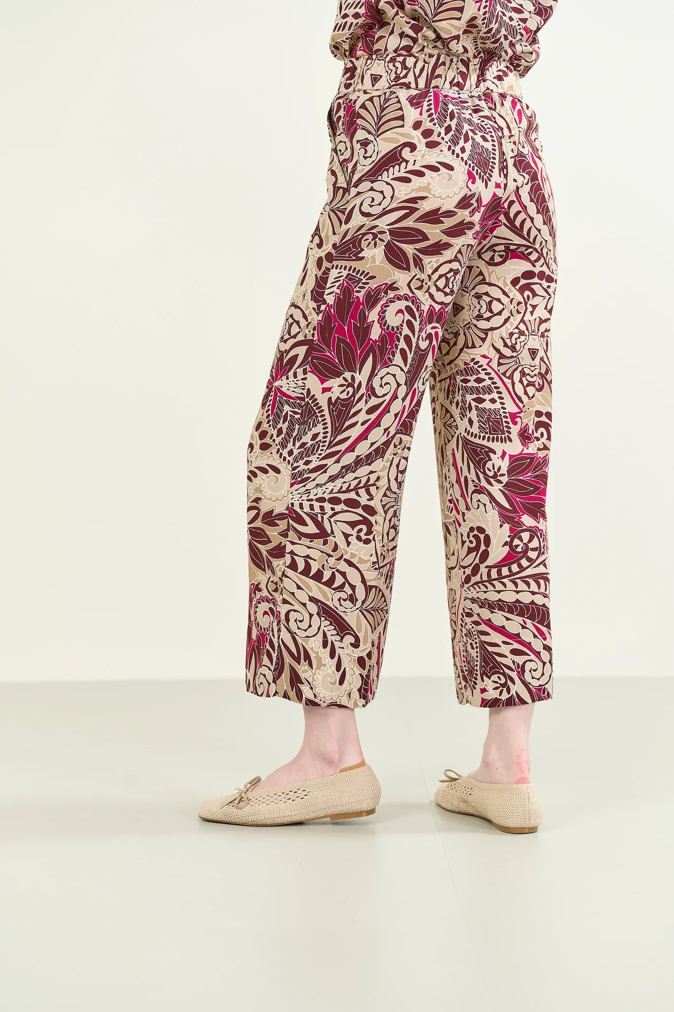 Pantalone burgundy fantasia astratta viscosa - Image 4