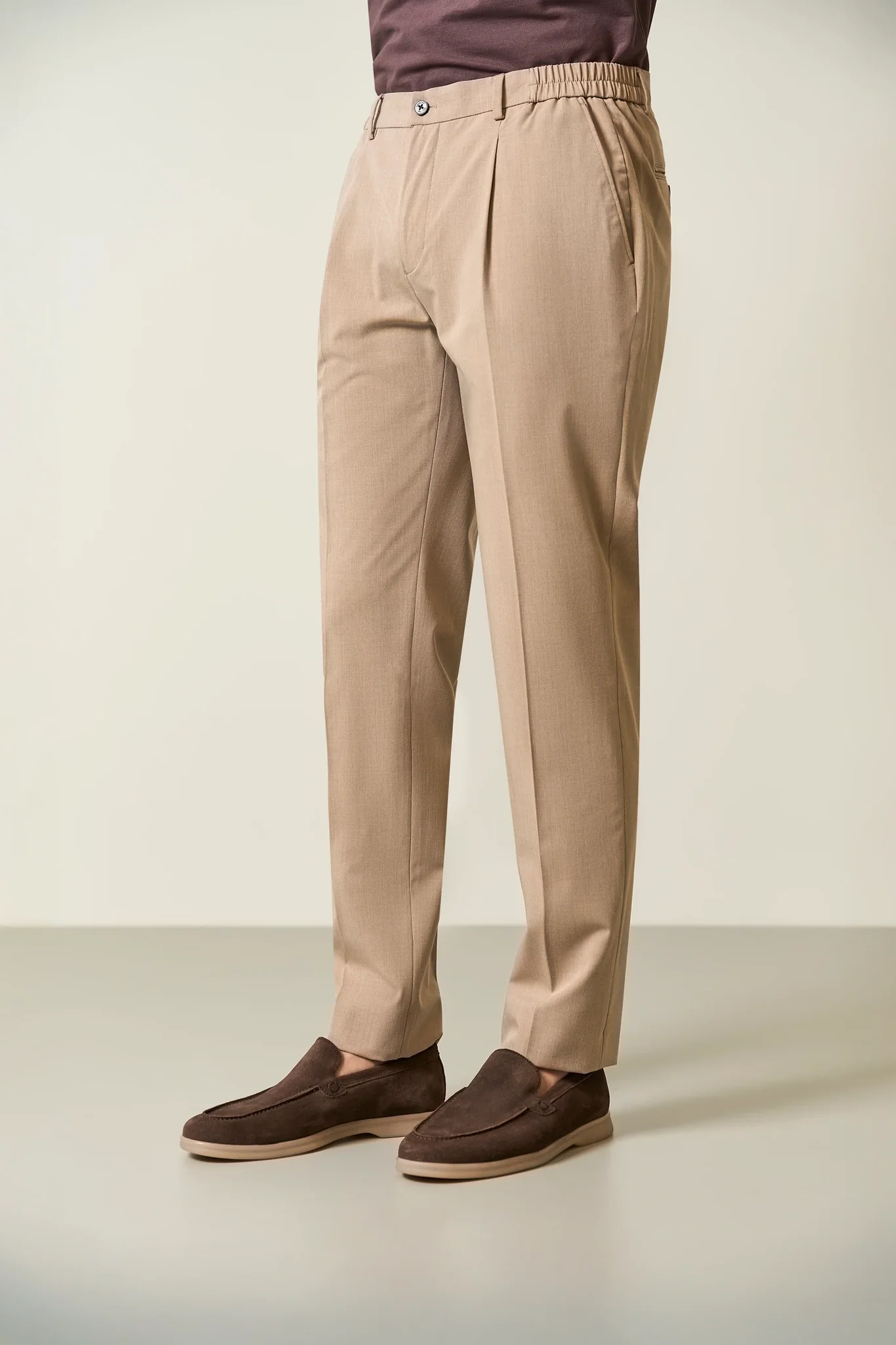 Pantalone beige pinces mezzo elastico