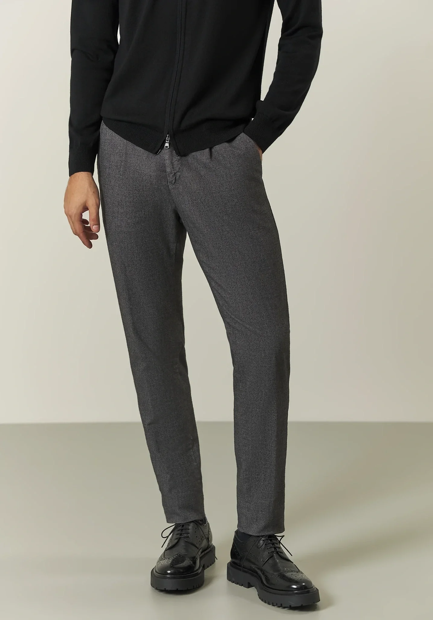 Pantalone grigio effetto lana pinces slim fit