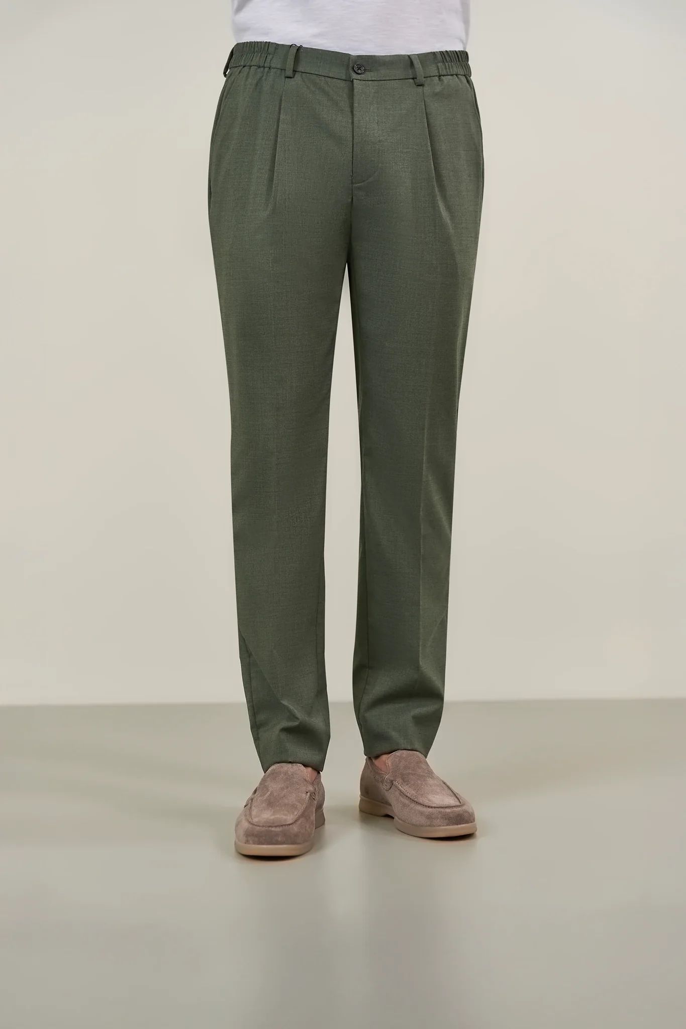 Pantalone verde salvia pinces mezzo elastico