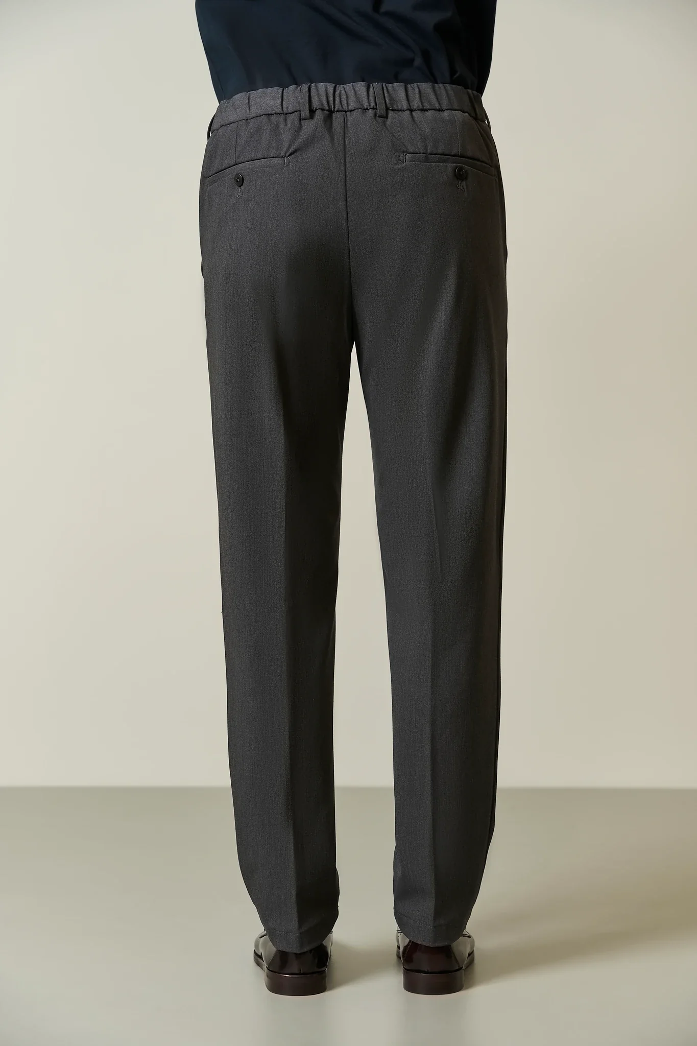 Pantalone antracite lana tecnica coulisse - Image 4