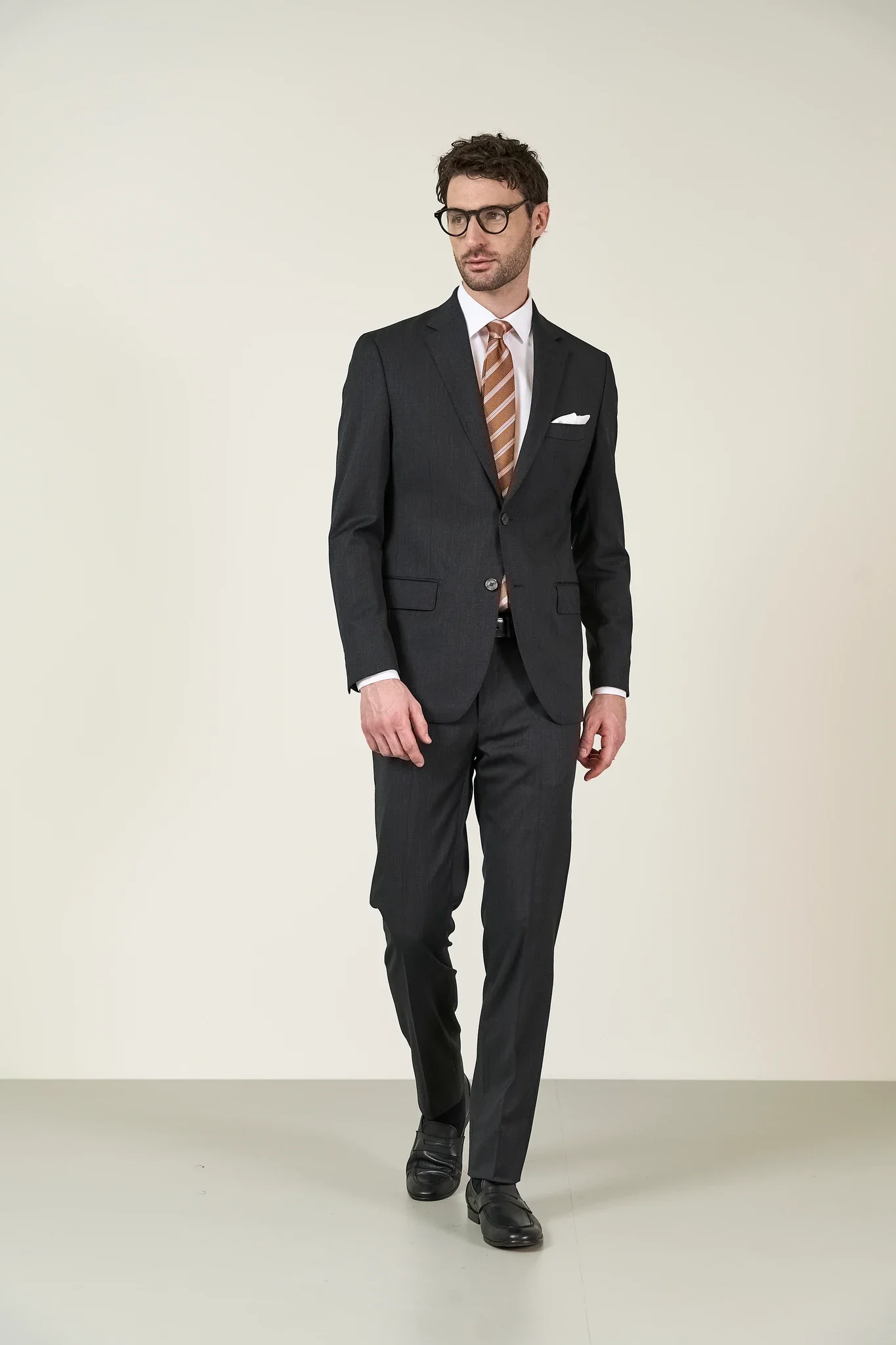 Pantalone antracite sallia lana stretch custom fit - Image 3