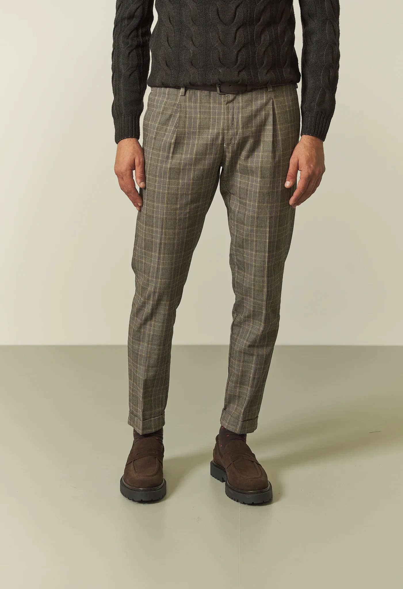 Pantalone beige cotone stretch Galles pinces slim fit