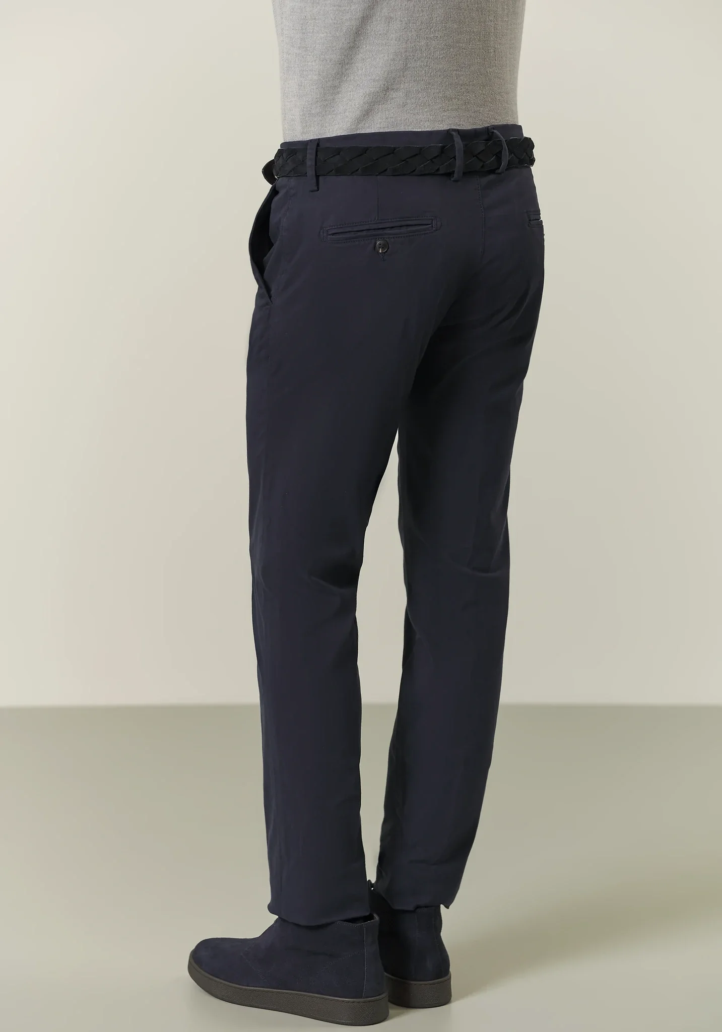 Pantalone blu effetto raso custom fit - Image 4