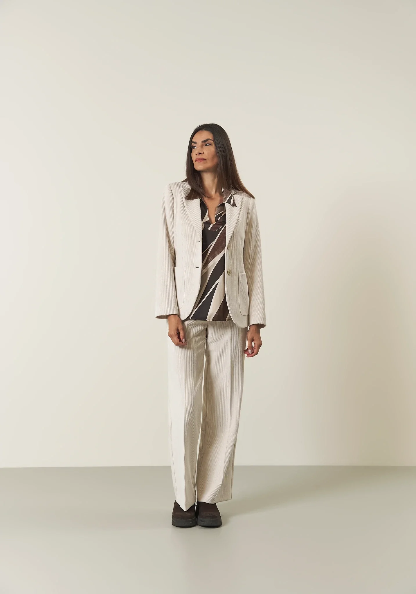 Pantalone panna velluto gamba larga - Image 3