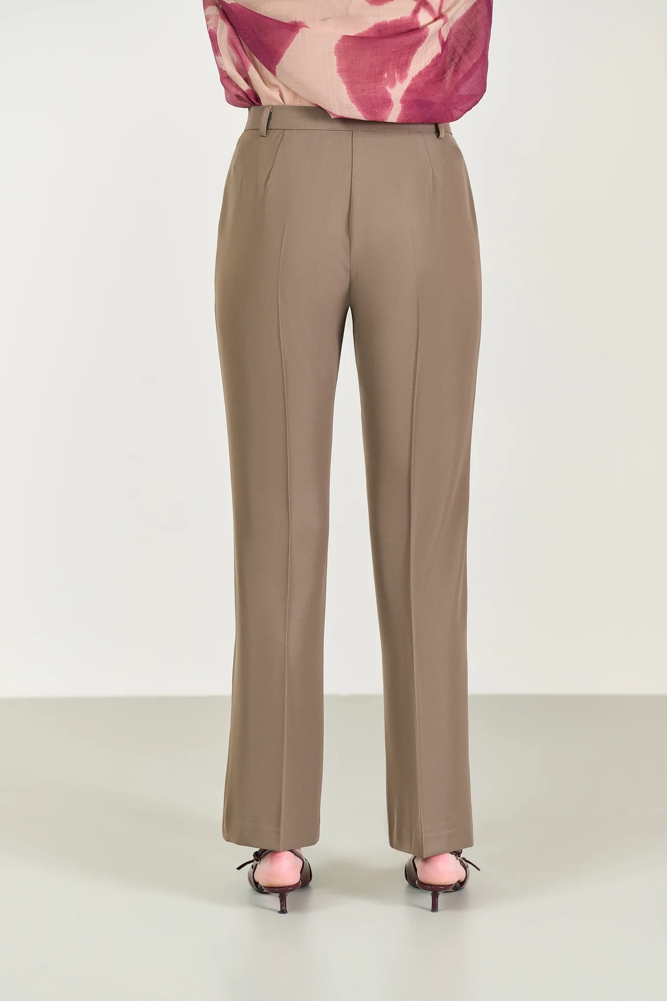 Pantalone moro tessuto cady a zampa - Image 5