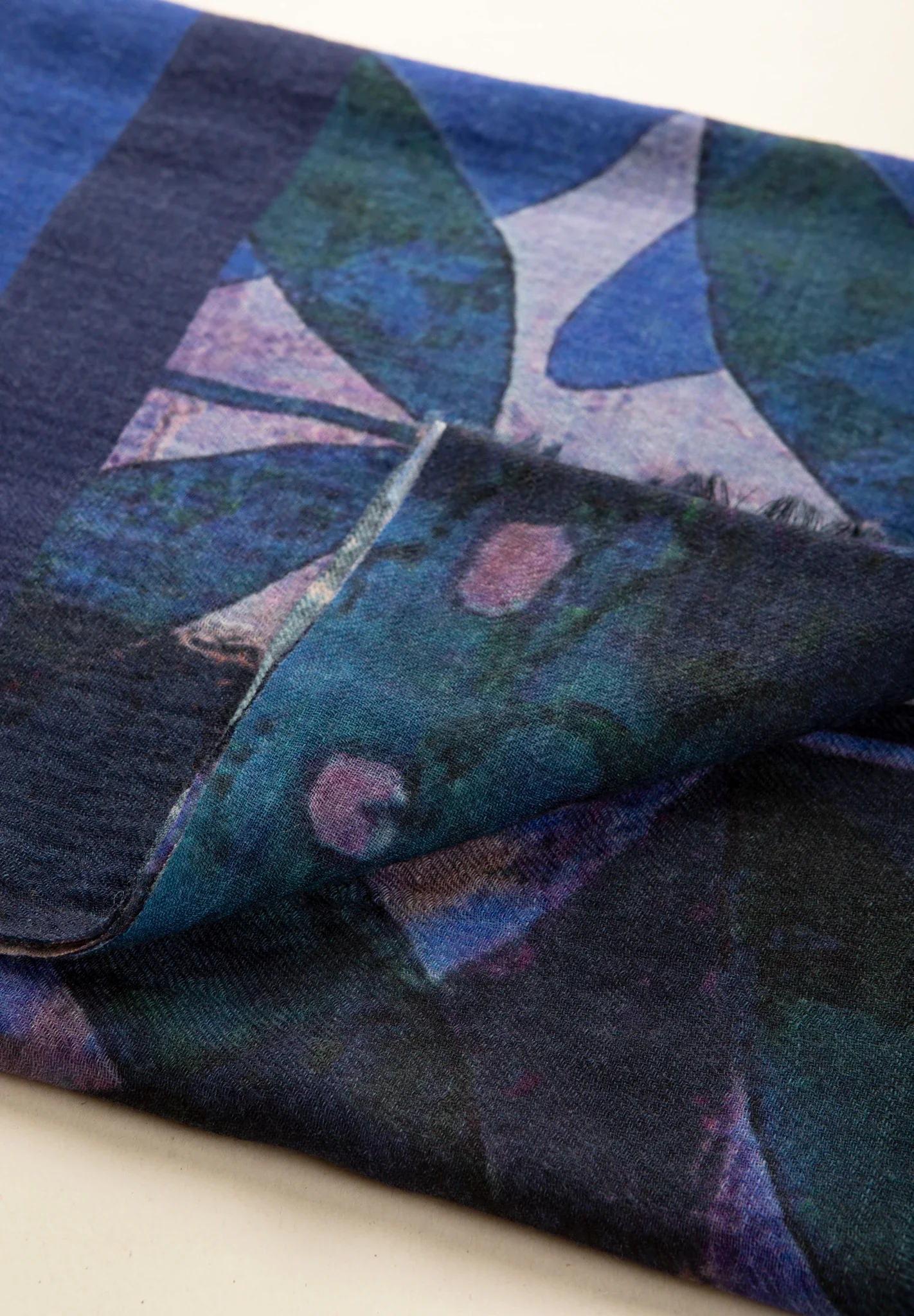 Pashmina blu fantasia fiorata lilla lana - Image 3