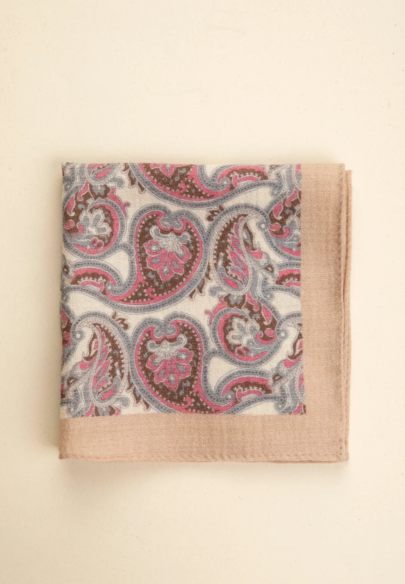 Pochette beige lana greche paisley rosa marrone