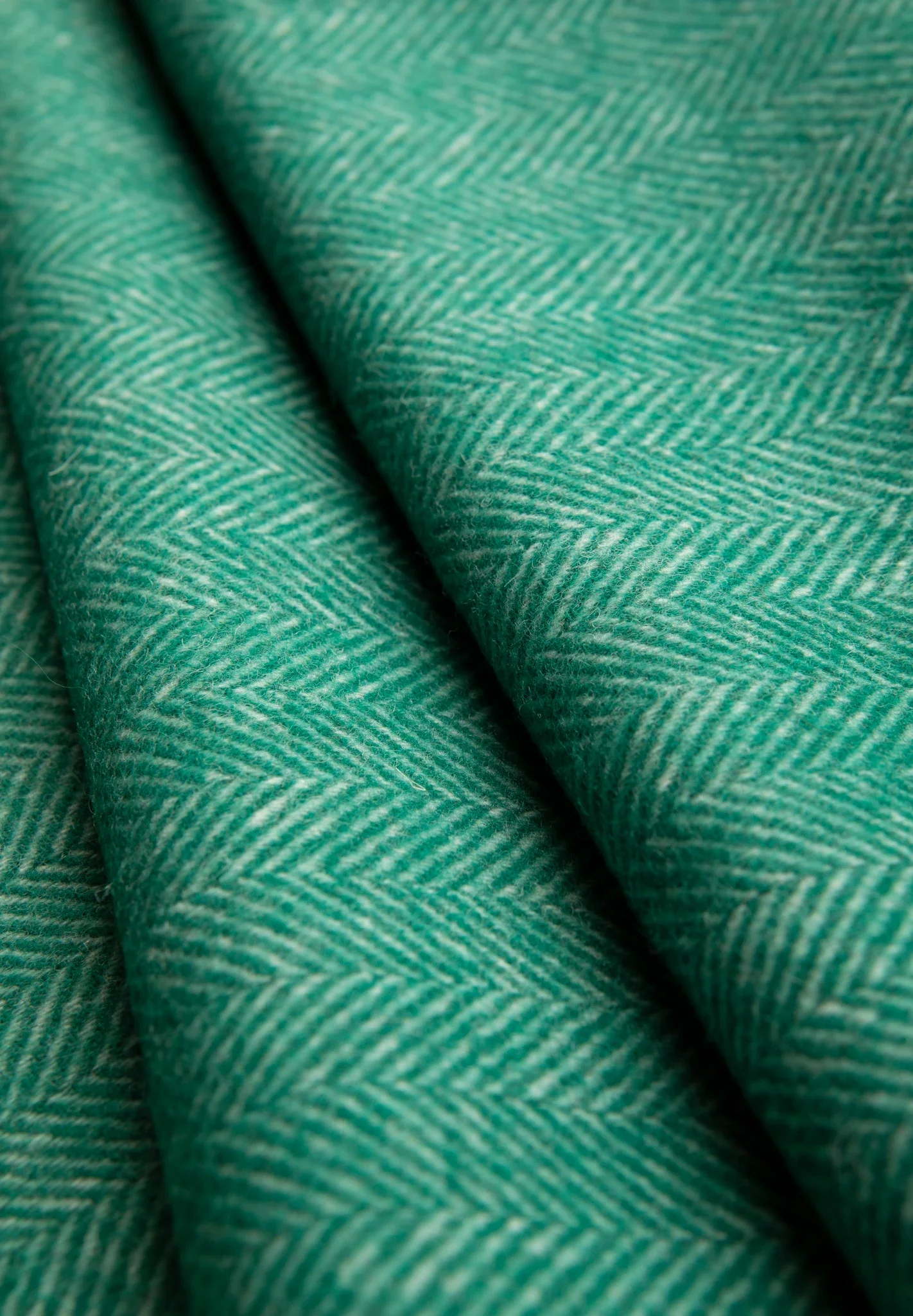 Sciarpa verde lana resca con frange - Image 3