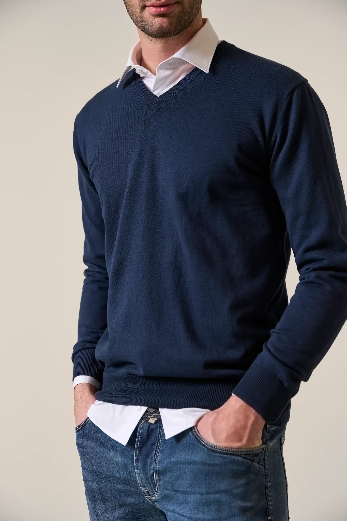 Scollo V blu cotone - Image 3